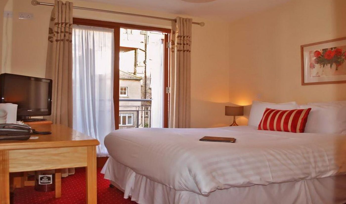 Baggot-Court-Townhouse-Room-8