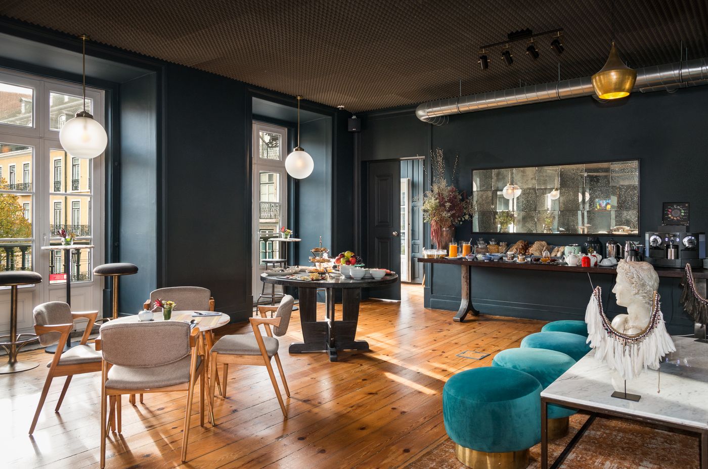 Le-Consulat-General-view-10