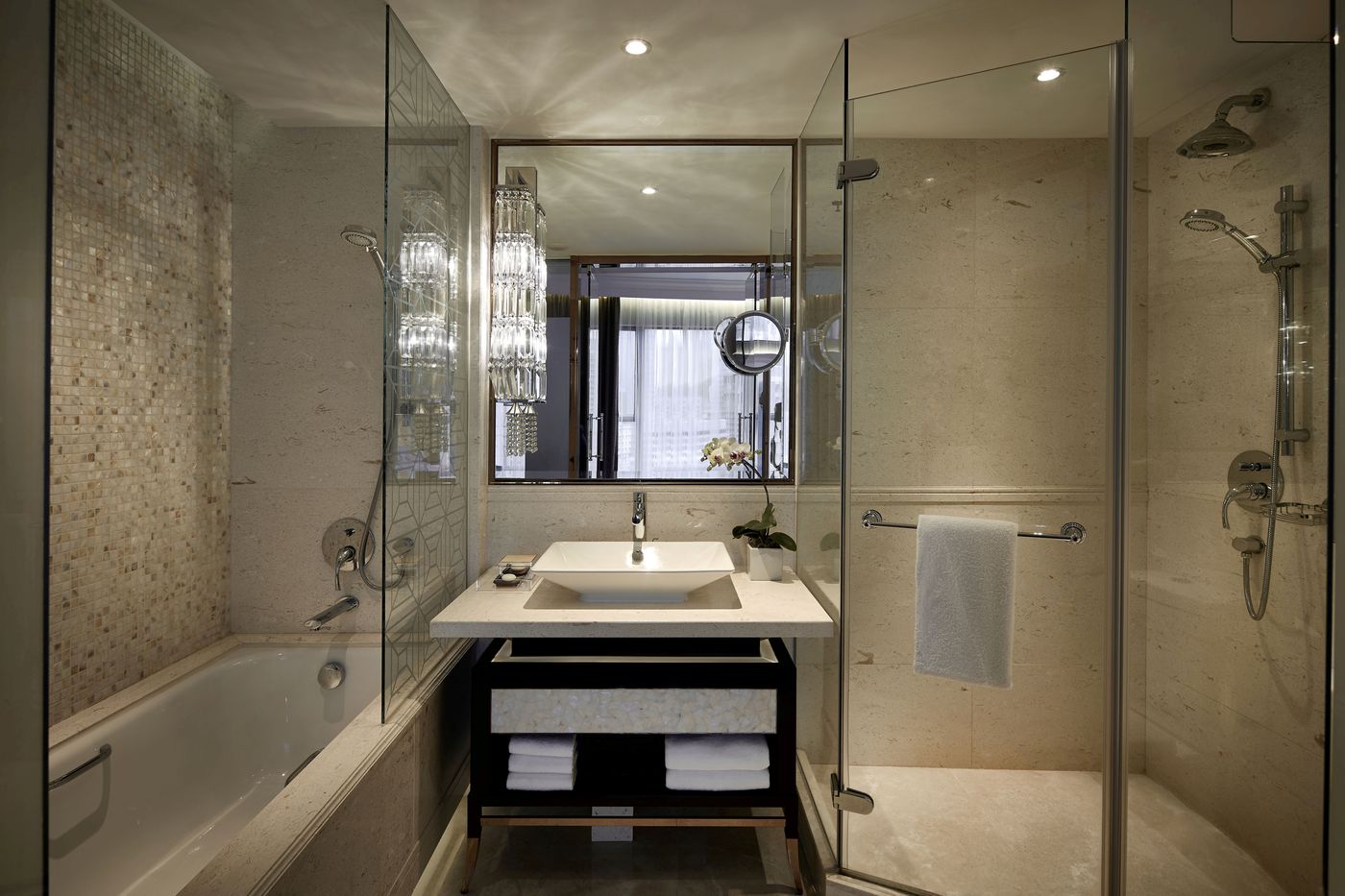 Dorsett-Wanchai--Hong-Kong-Room-19