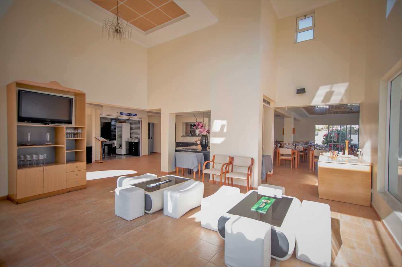 Hotel-Maritur---Adult-Only-Restaurant-52