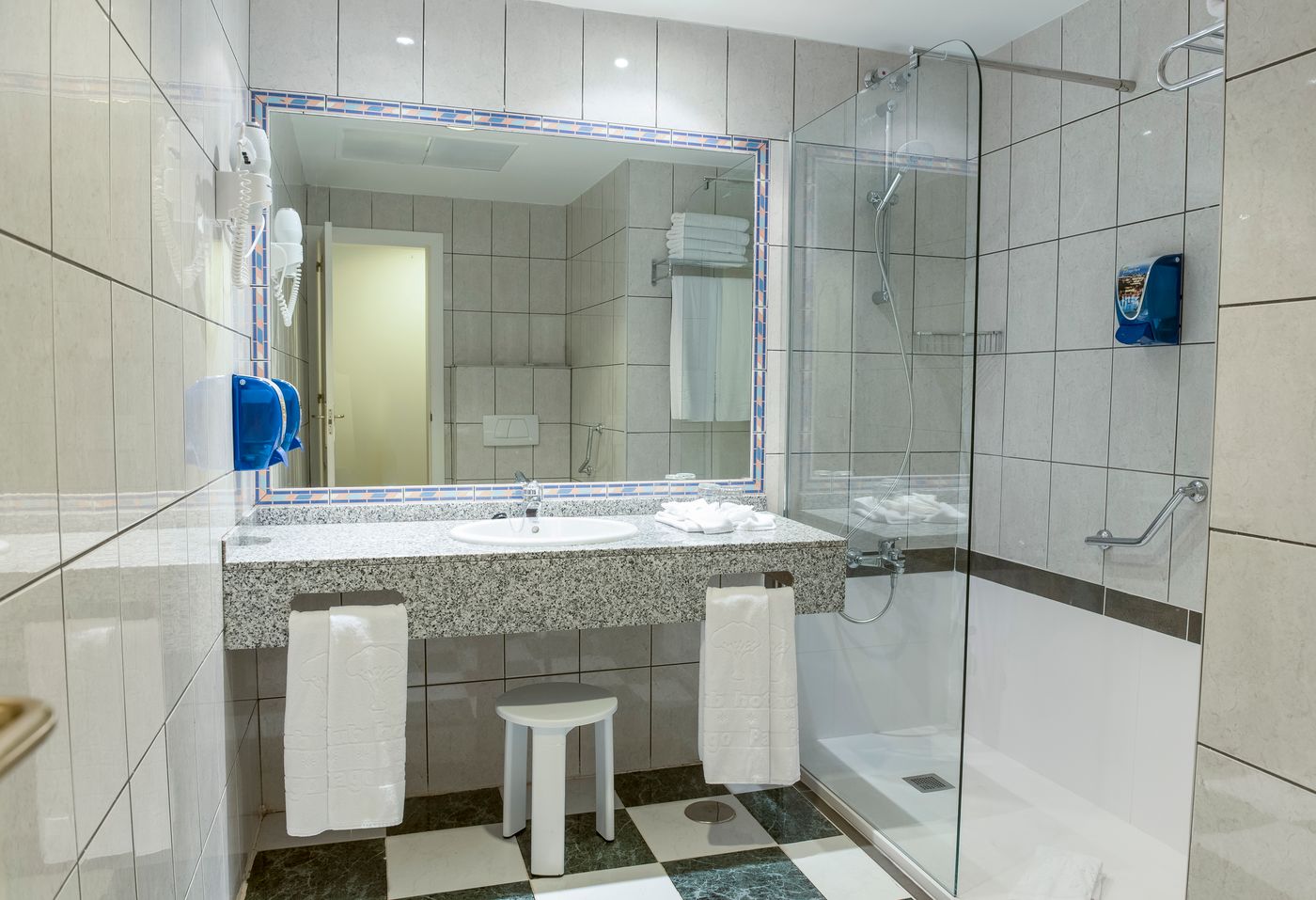 Hotel-LIVVO-Drago-Park-Room-35