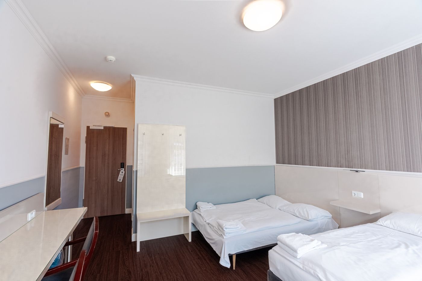 Hotel-Prens-Berlin-Room-18