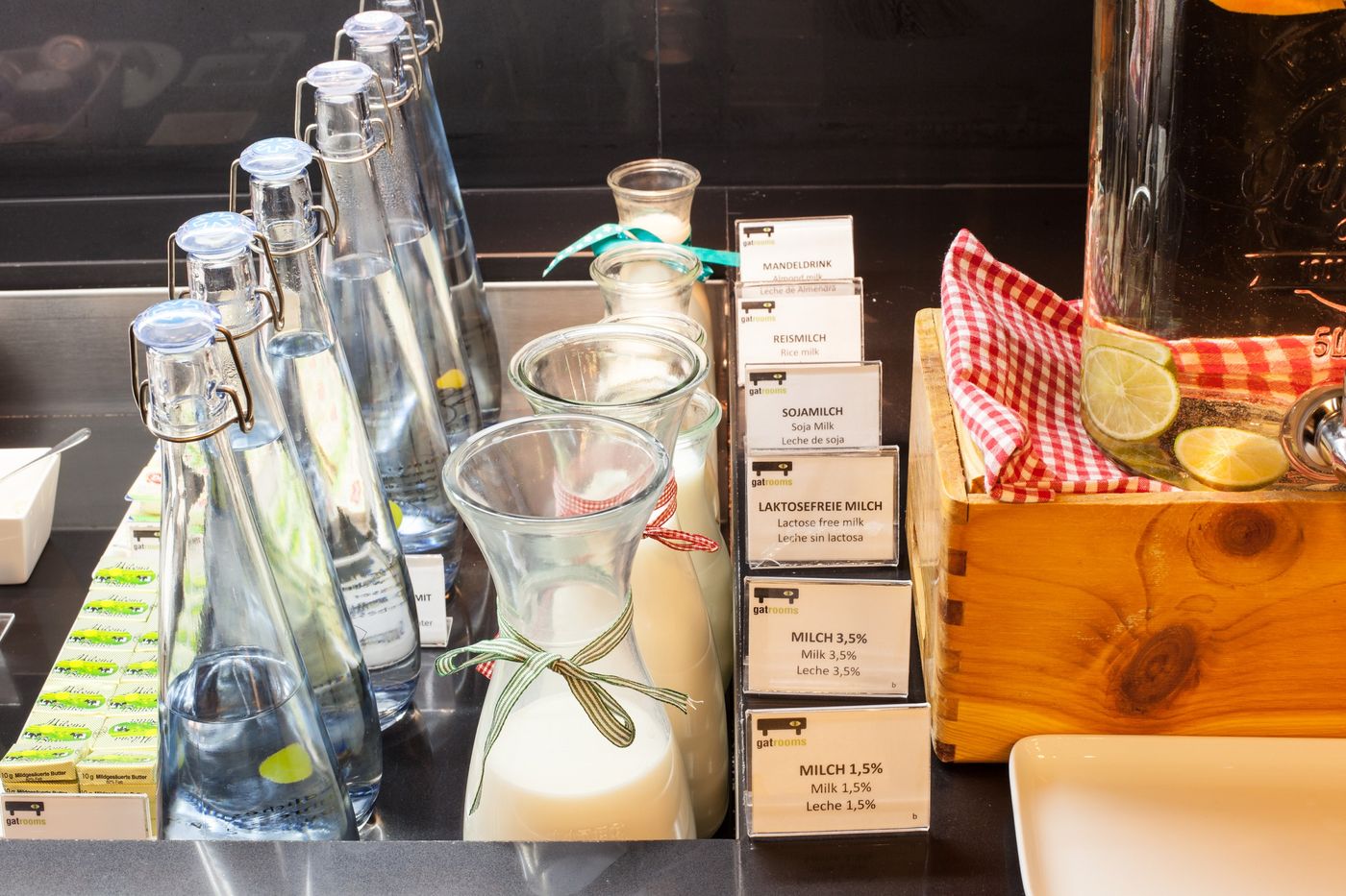 Gat Point Charlie-Germany-Berlin-Restaurant-4