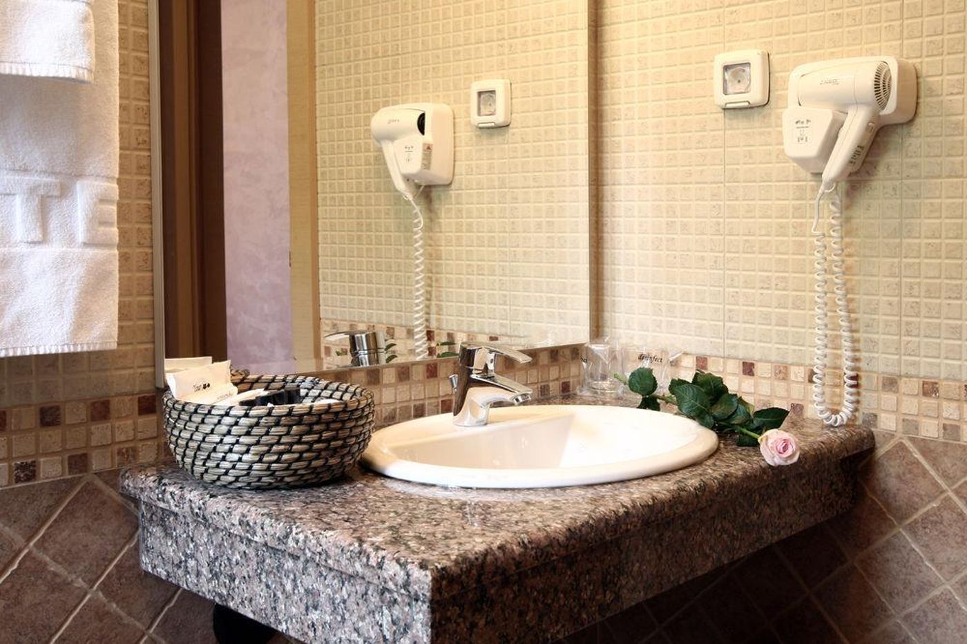 Euro Garni Hotel-Serbia-BELGRAD -General view-8