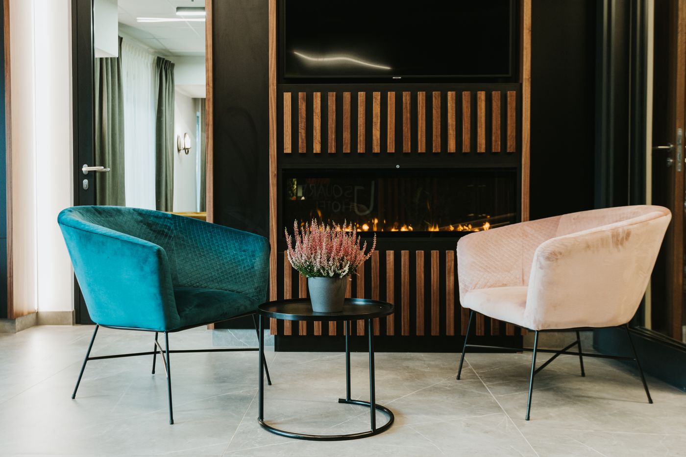 Garden-Square-Hotel-Lobby-2