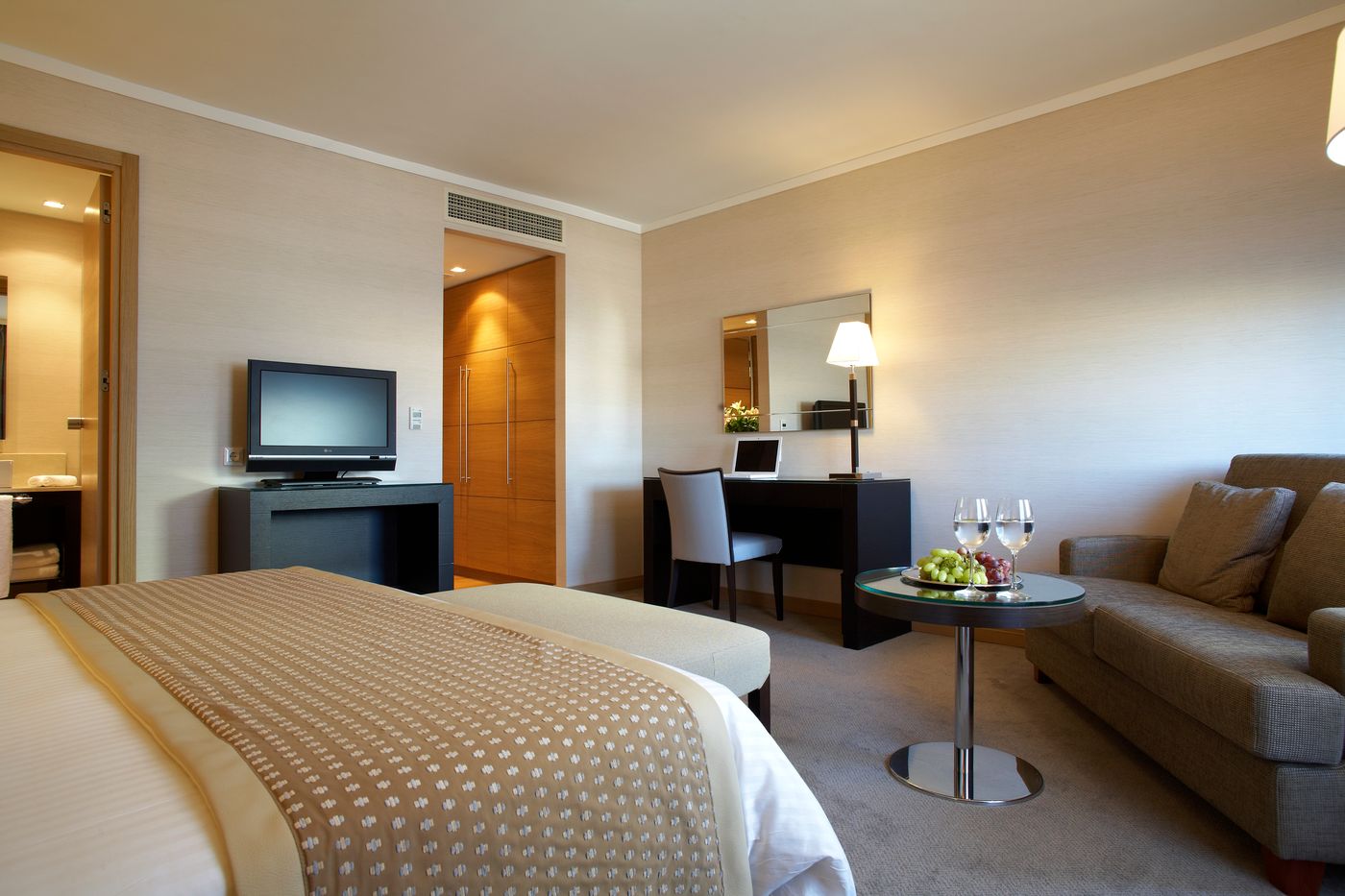 Galaxy-Hotel-Iraklio-Room-25