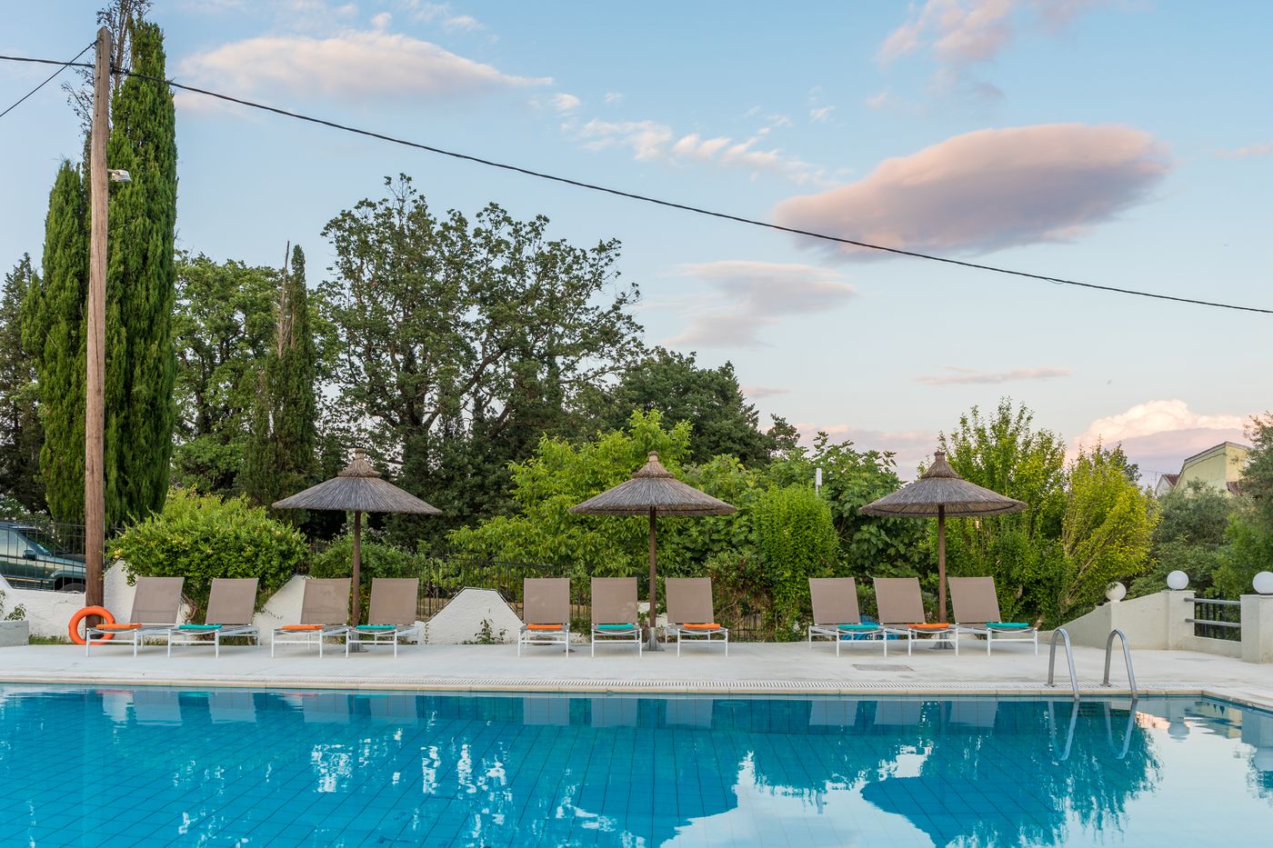 Dominoes-Aparthotel-Pool-14