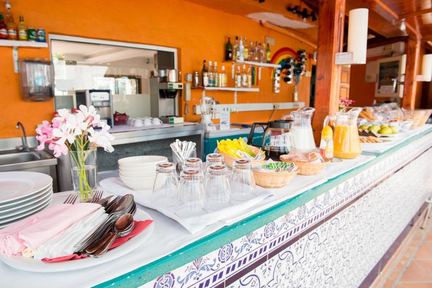 Sunny-Village-Bar-25