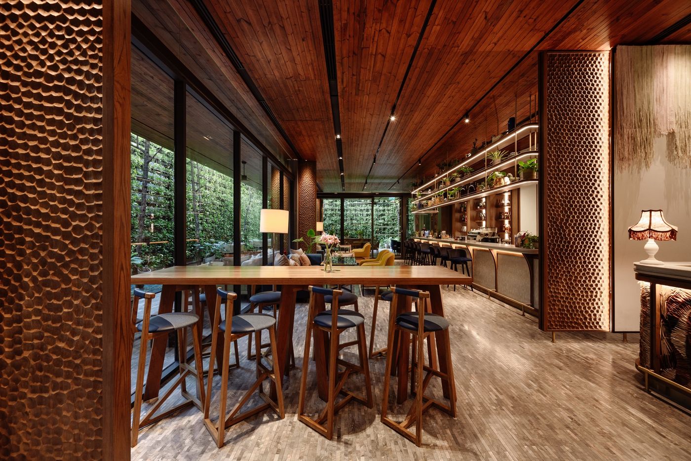 Ad-Lib-Bangkok-Lobby-10