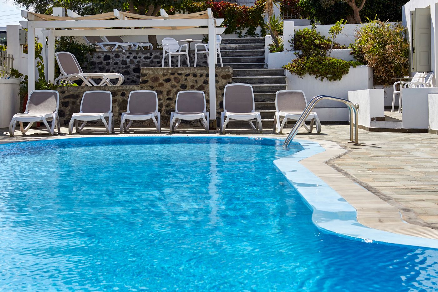 Nissos-Thira-Pool-13