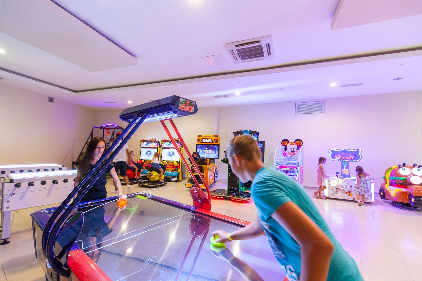 Narcia-Resort-Side-Sports-and-Entertainment-51