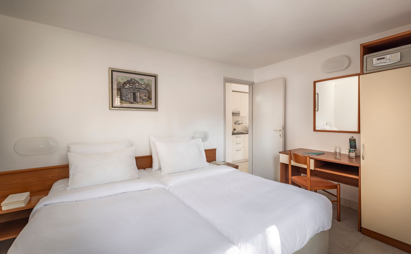 Maistra-Select-Villas-Rubin-Resort-Room-21