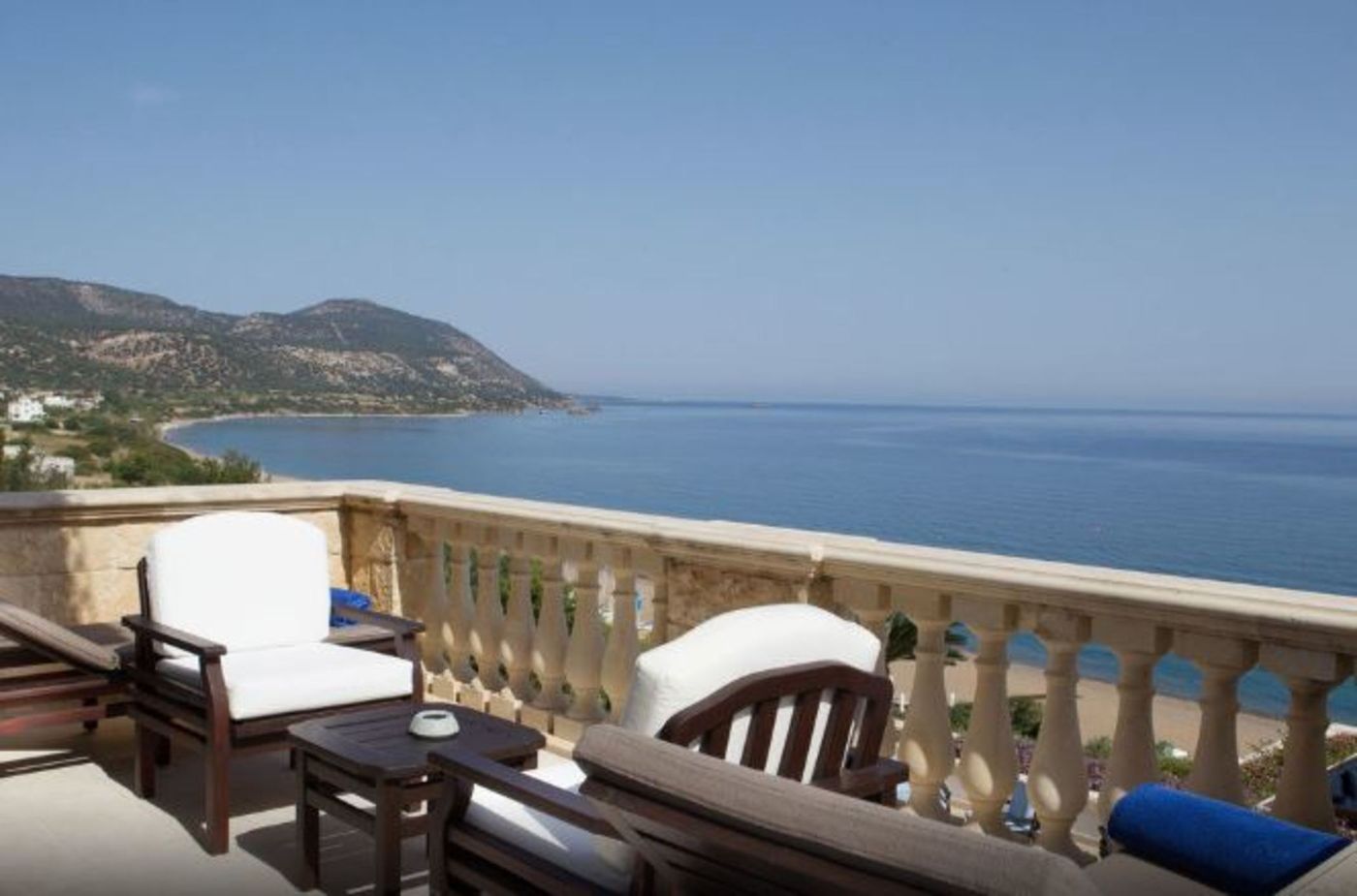 Anassa-Hotel-Terrace-54