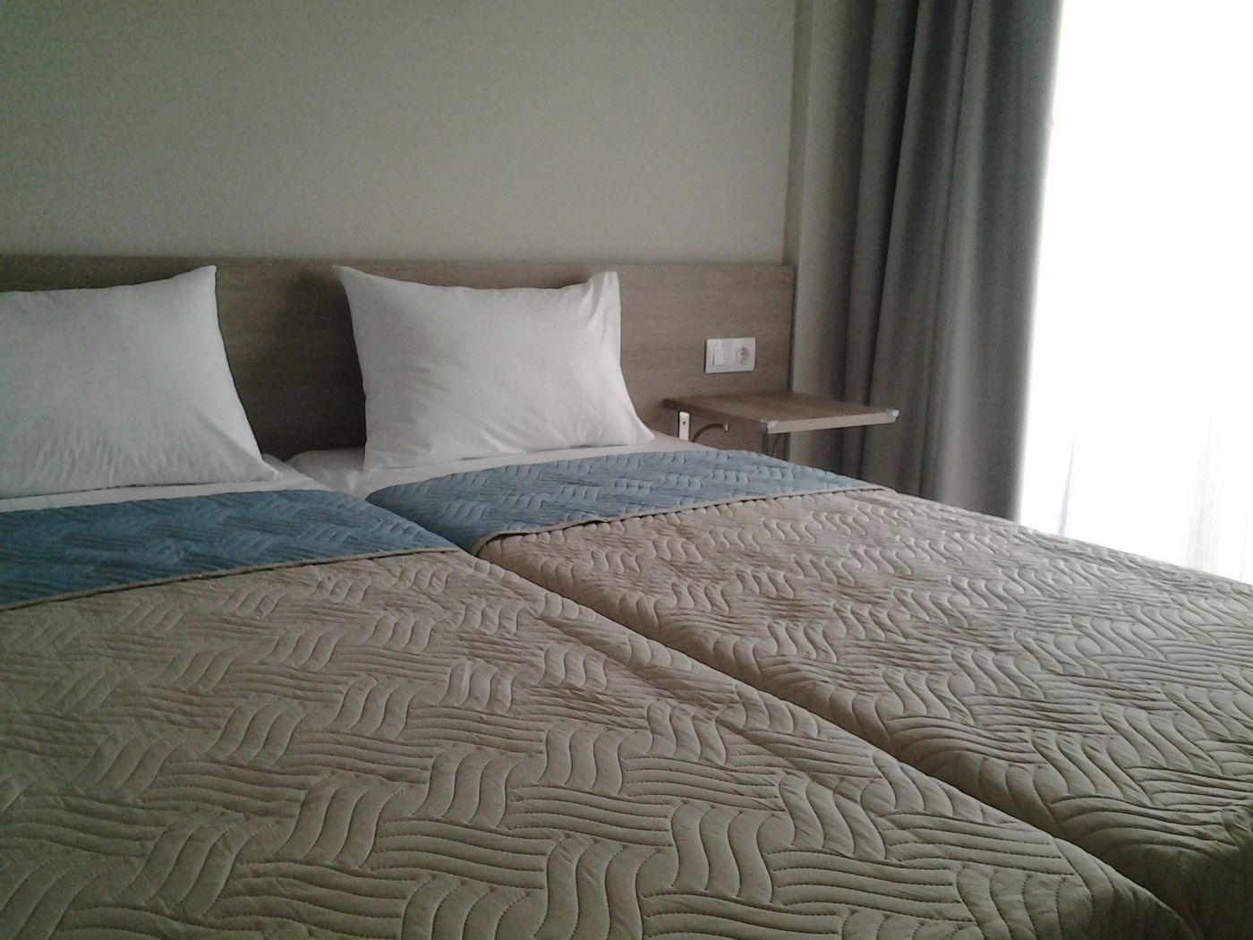 Lola-Apartments-Room-16