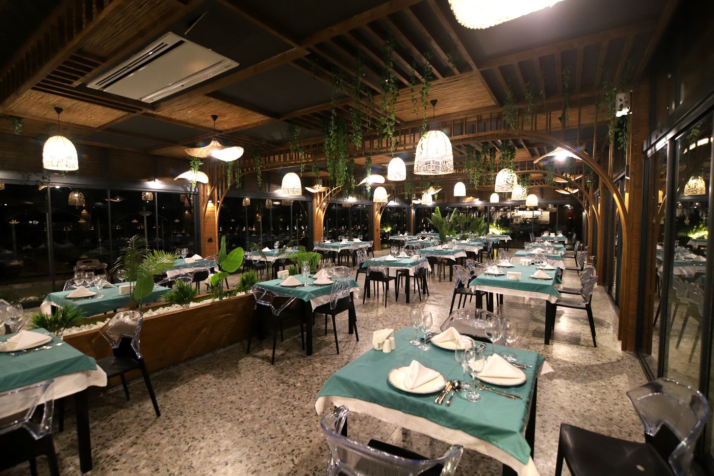 SIU Collection by Aydinbey