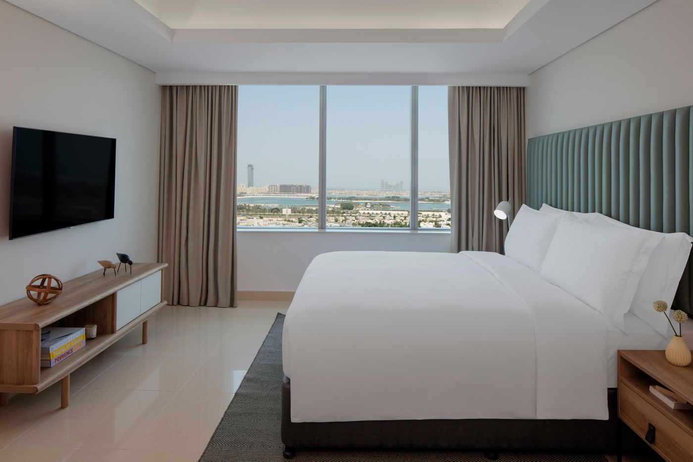 Staybridge-Suites-Dubai-Internet-City-Room-5