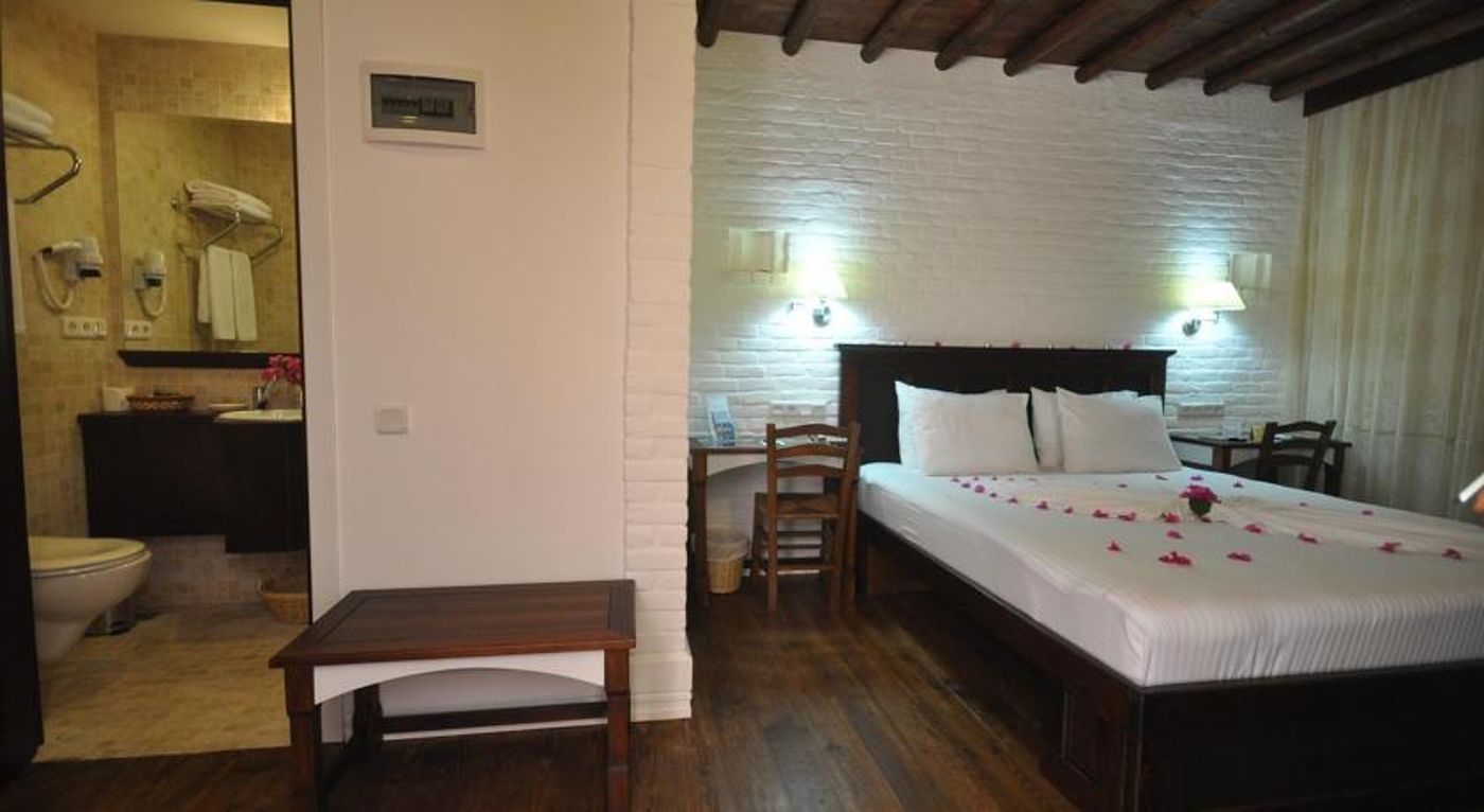 El Vino Hotel Suites