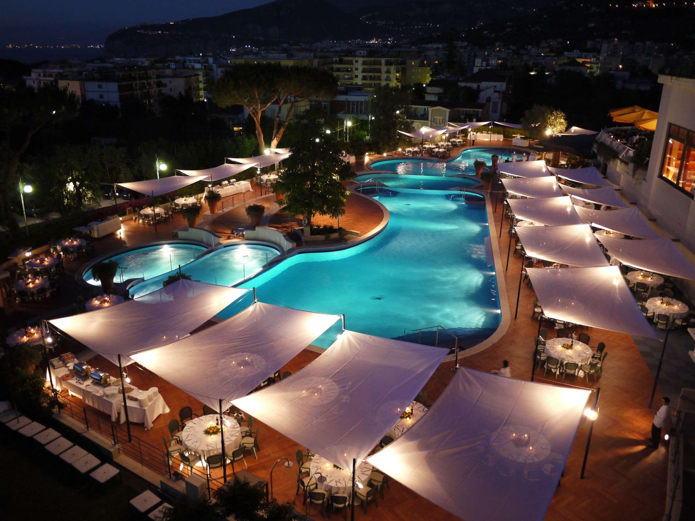 Hilton-Sorrento-Palace-Pool-4