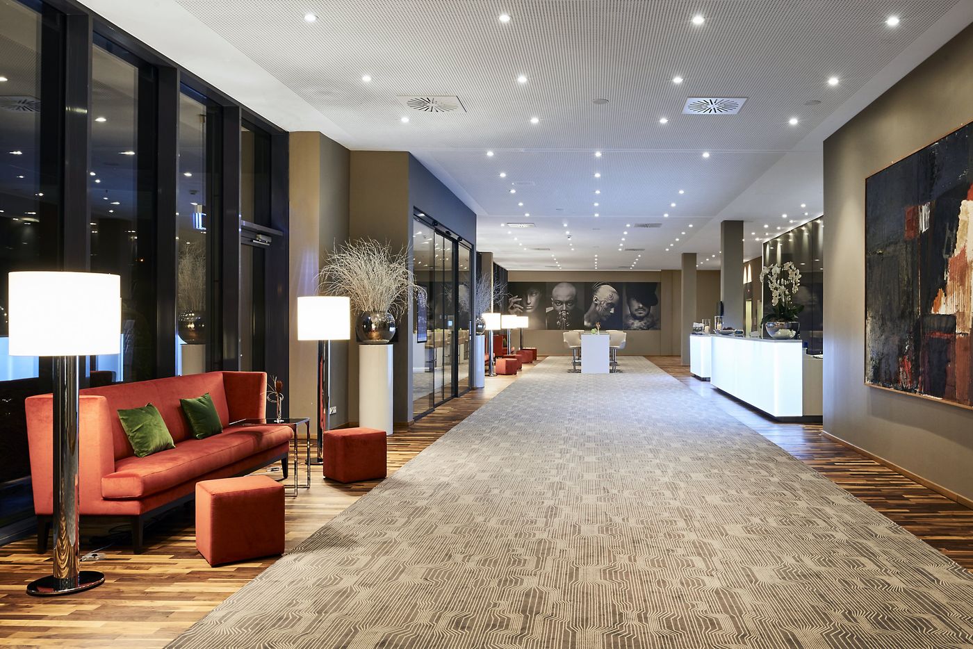 Legere-Hotel-Luxembourg-Lobby-4