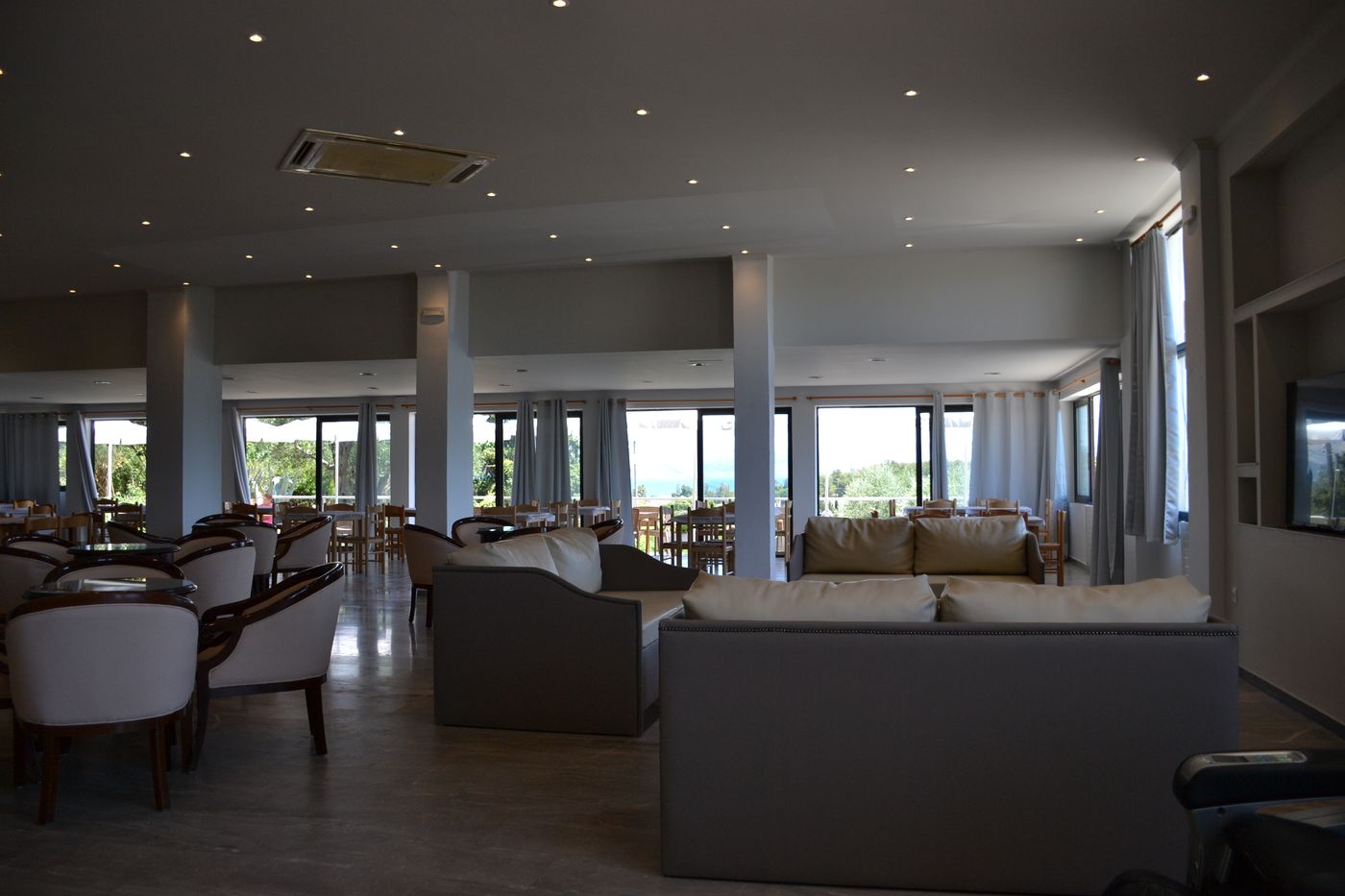 Dassia-Holiday-Club-Lobby-41