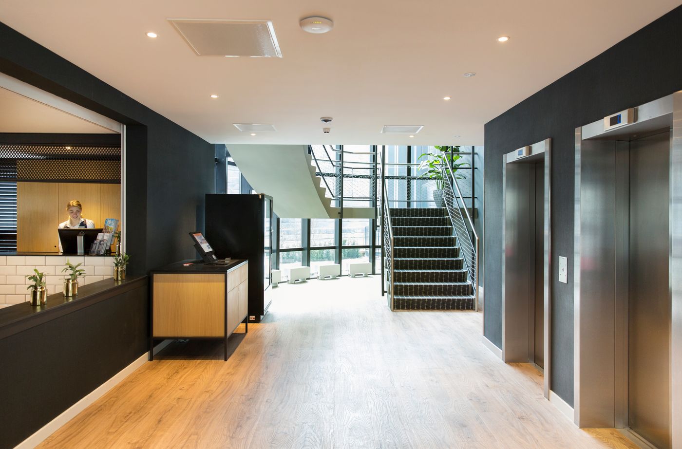 Corendon Urban Amsterdam Schiphol Airport - Netherlands - Badhoevedorp - Lobby - 2