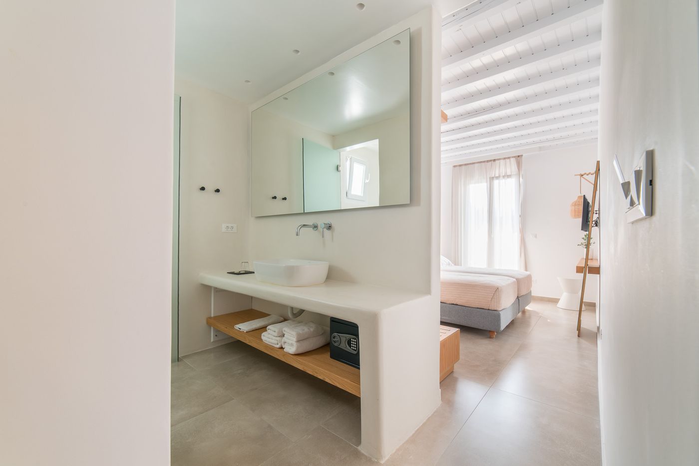 Vienoula-s-Garden-Room-20