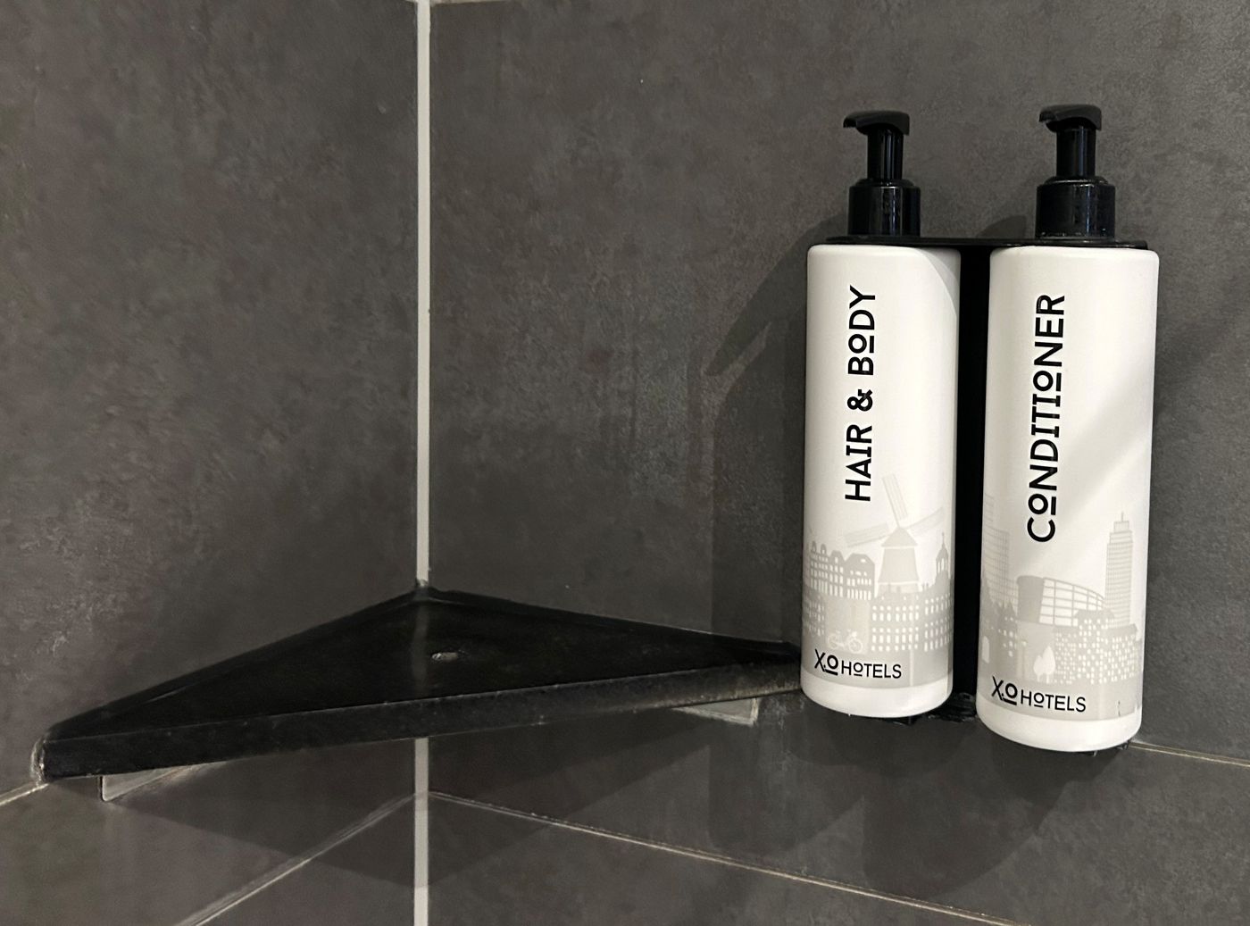 XO-HOTELS-Blue-Square-Room-38