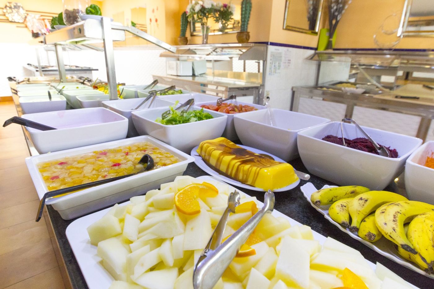 Vista-Oasis-Bungalows-Restaurant-26