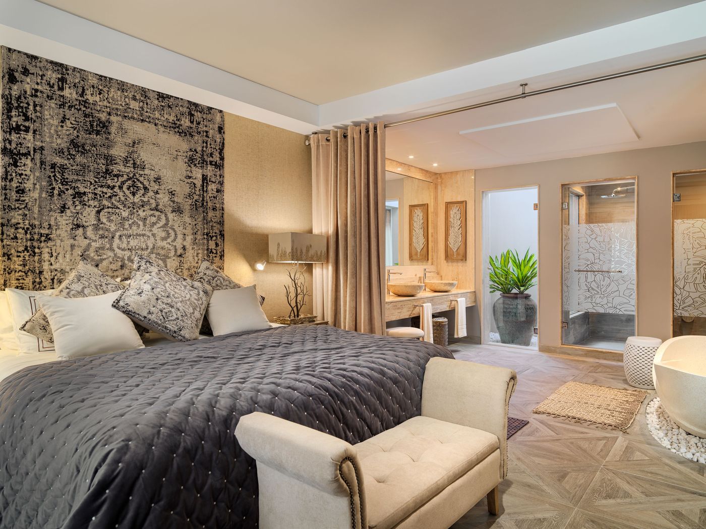 Royal-River---Adults-Only-Room-32