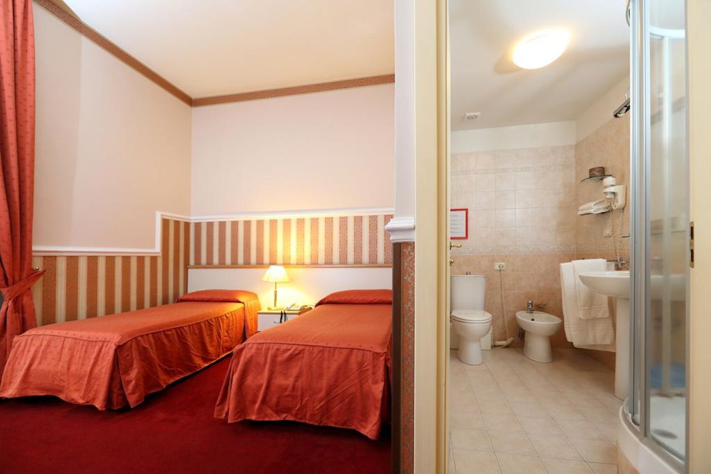 Catania-Centro-Rooms-Room-12