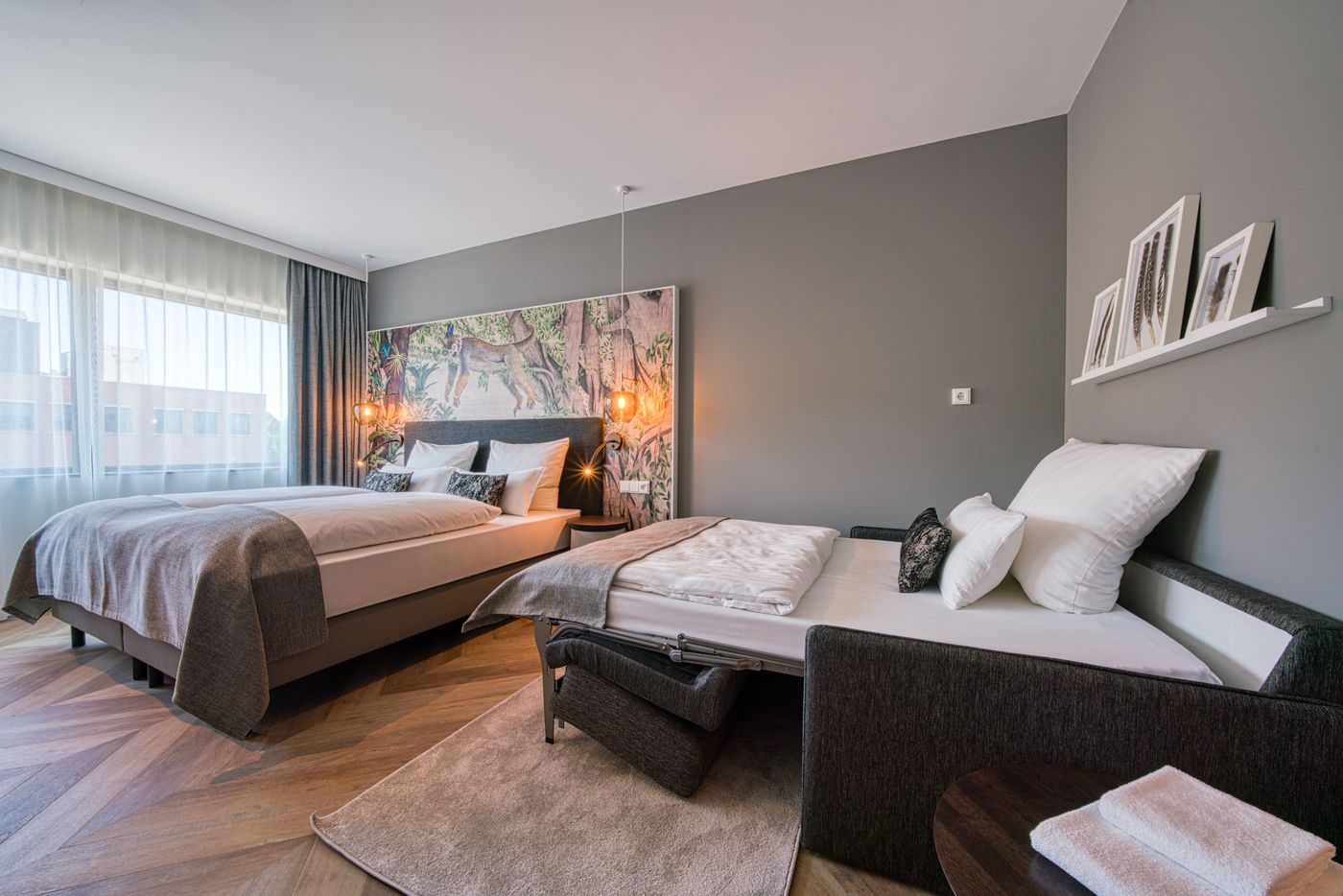 Ninetynine-Amsterdam-Airport--Trademark-Collection-Room-28
