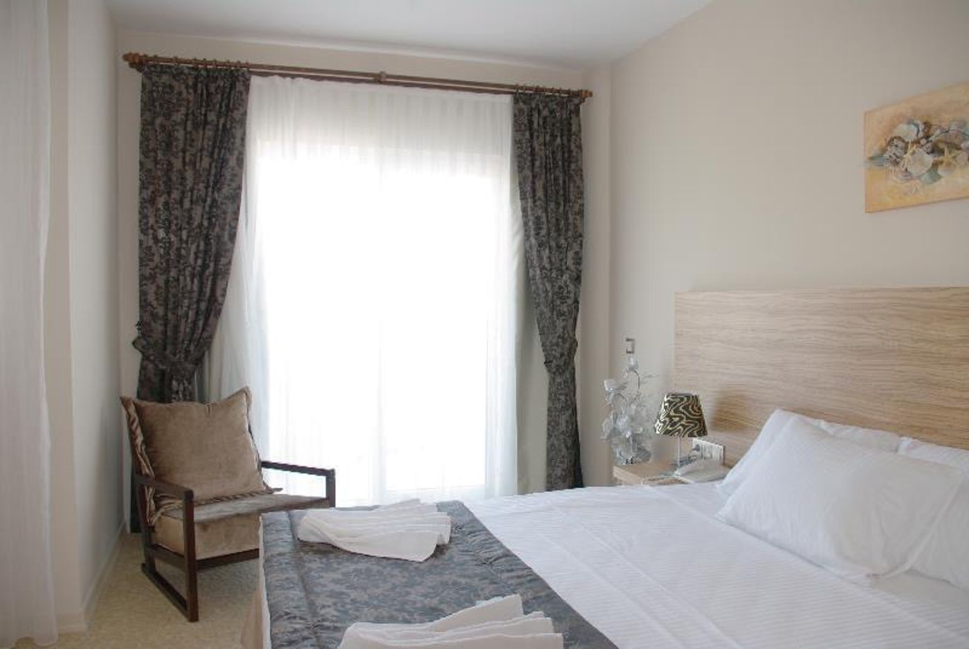 Nevada-Hotel---Spa-Room-24