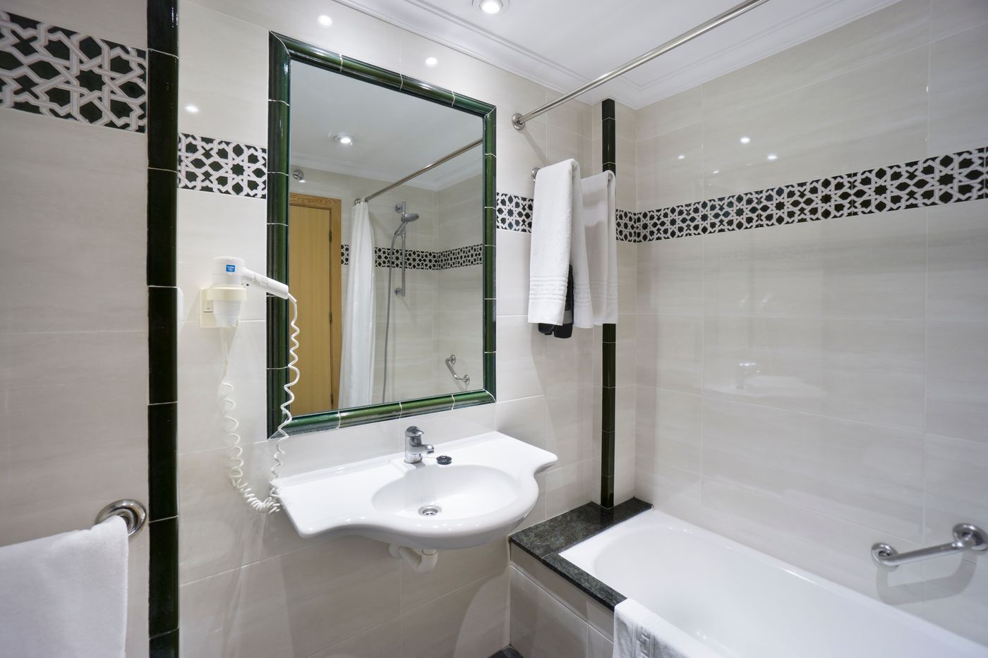 Hotel Apartments Bajondillo