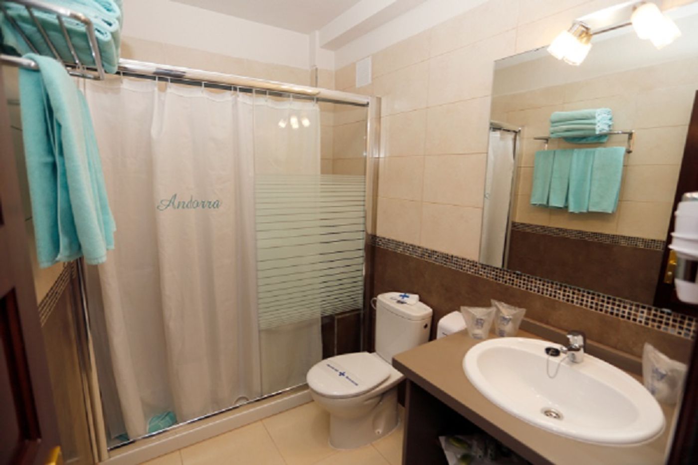 Andorra-Hotel-and-Apartments-Room-40