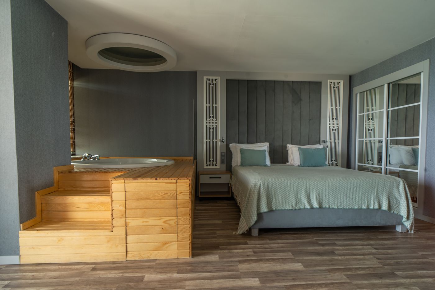 Siam Elegance Hotels & Spa