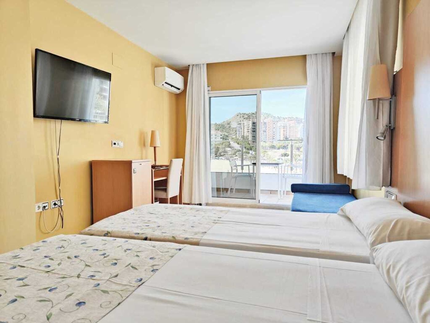 Hotel-La-Cala-Room-11