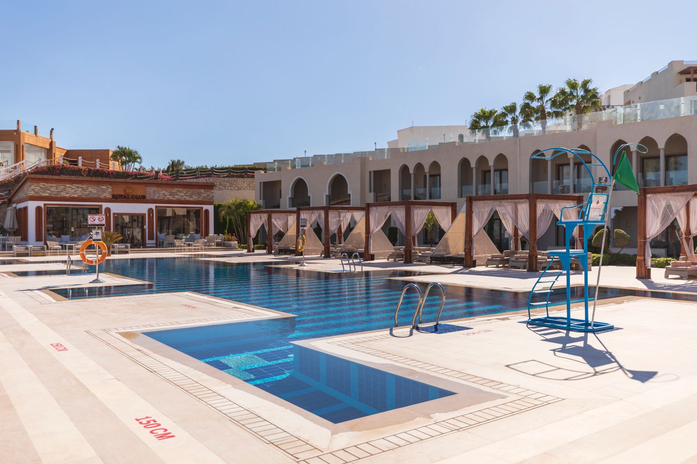 SUNRISE Arabian Beach Resort 04.09