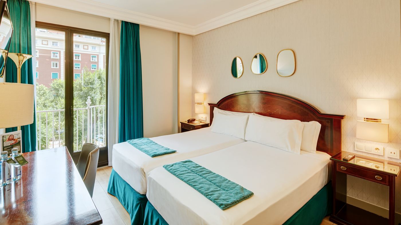 Sercotel-Gran-Hotel-Conde-Duque-Room-17