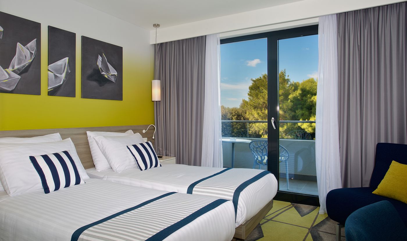 Park-Plaza-Arena-Pula-Room-27