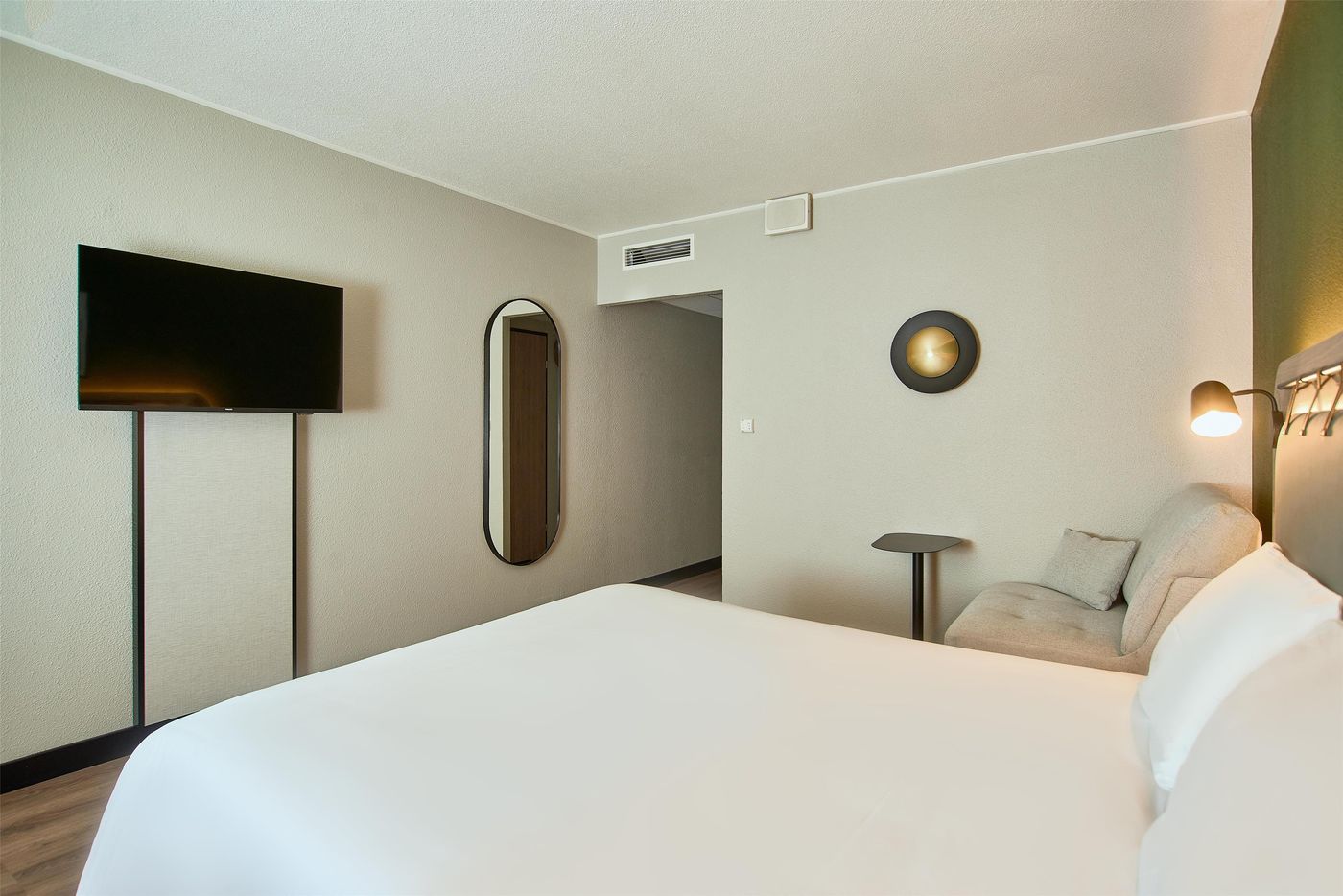 Campanile-Krakow-Old-Town-Room-35