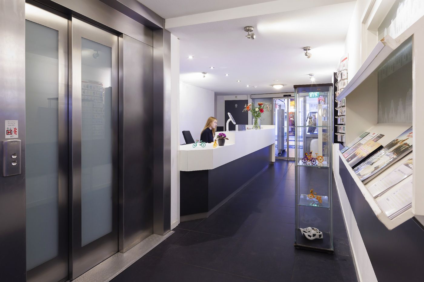 CC Hotel-Netherlands-Amsterdam-Lobby-2