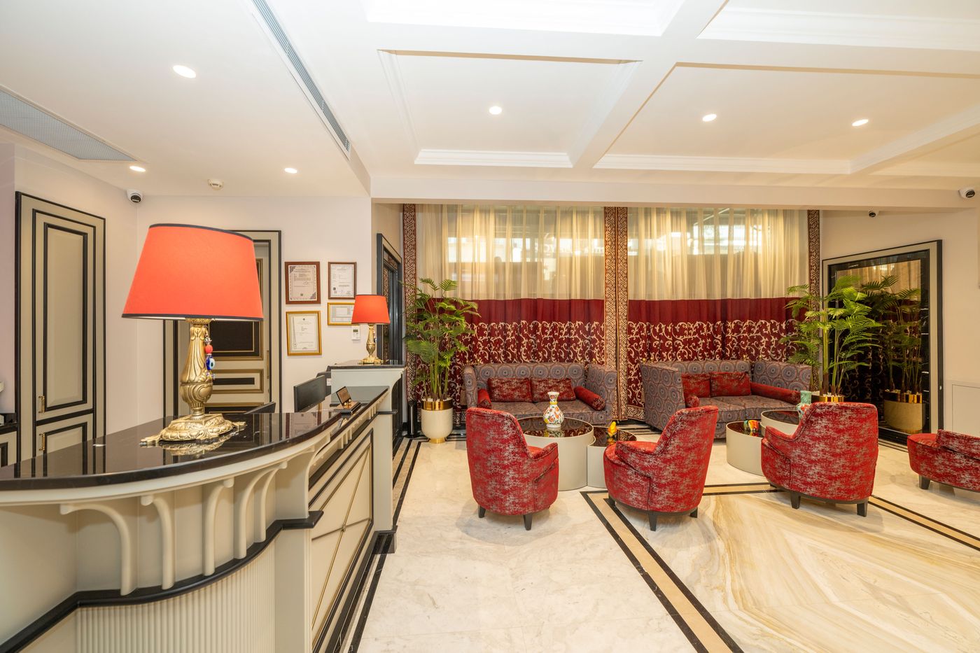 The-Byzantium-Hotel---Suites-Lobby-14