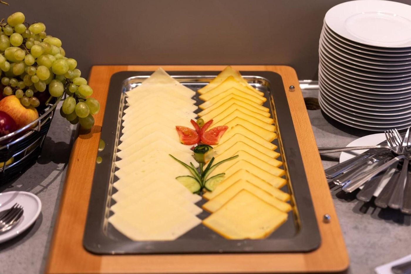 Sky-Hotel-Prague-Restaurant-12