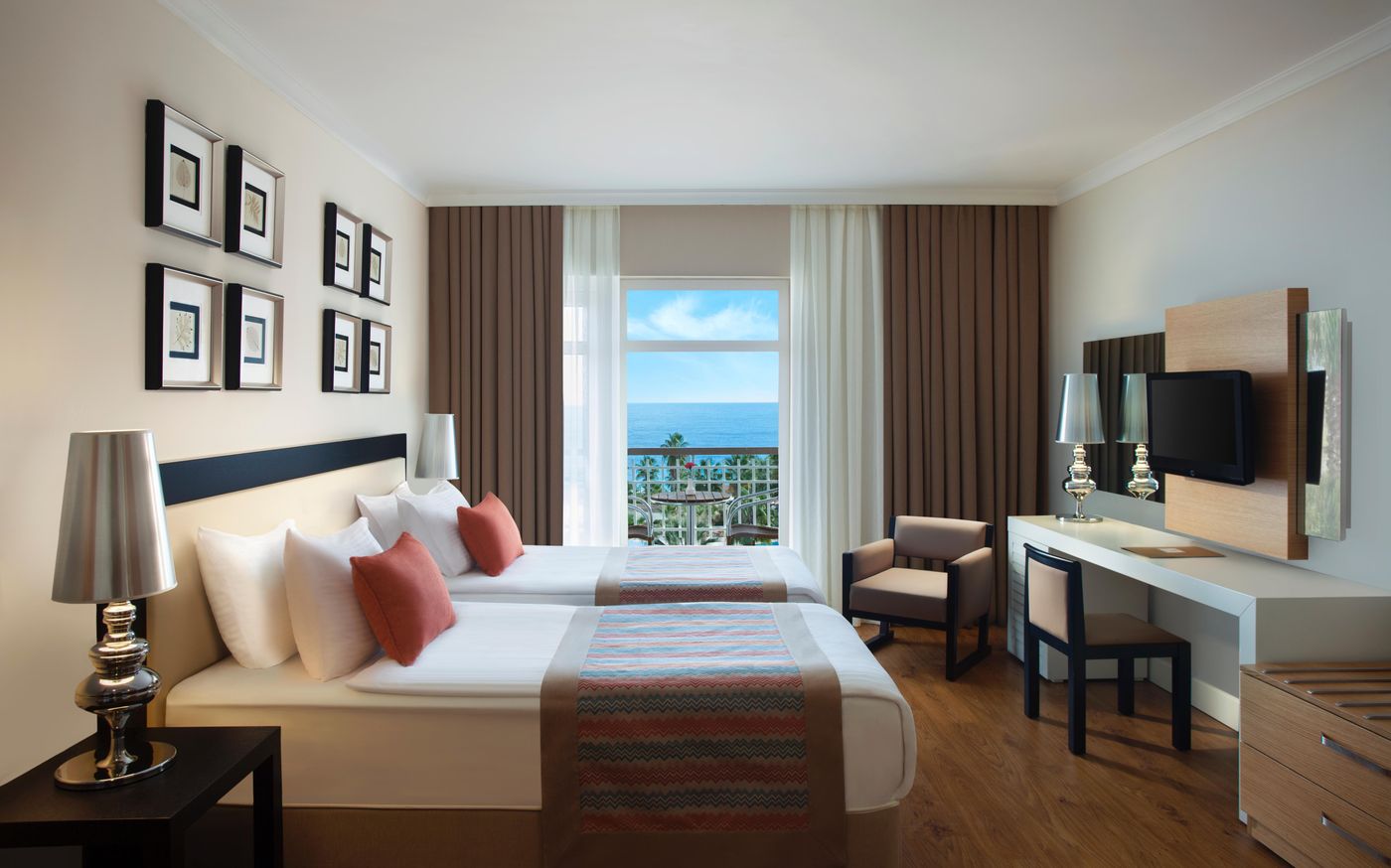 Akka-Alinda-Hotel-Room-15