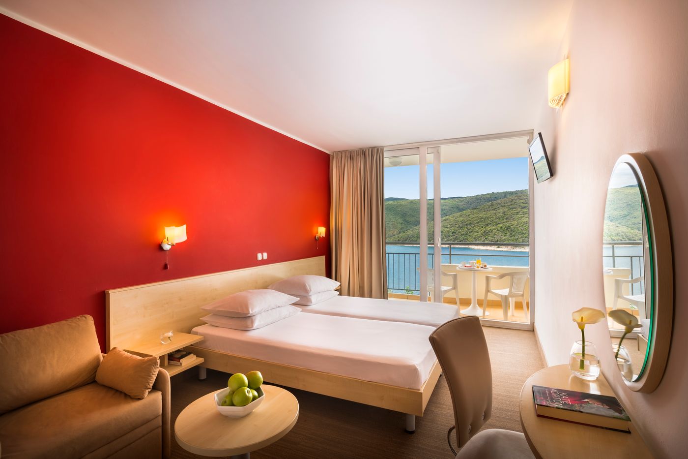 Sunny-Rabac-by-Valamar-Room-18