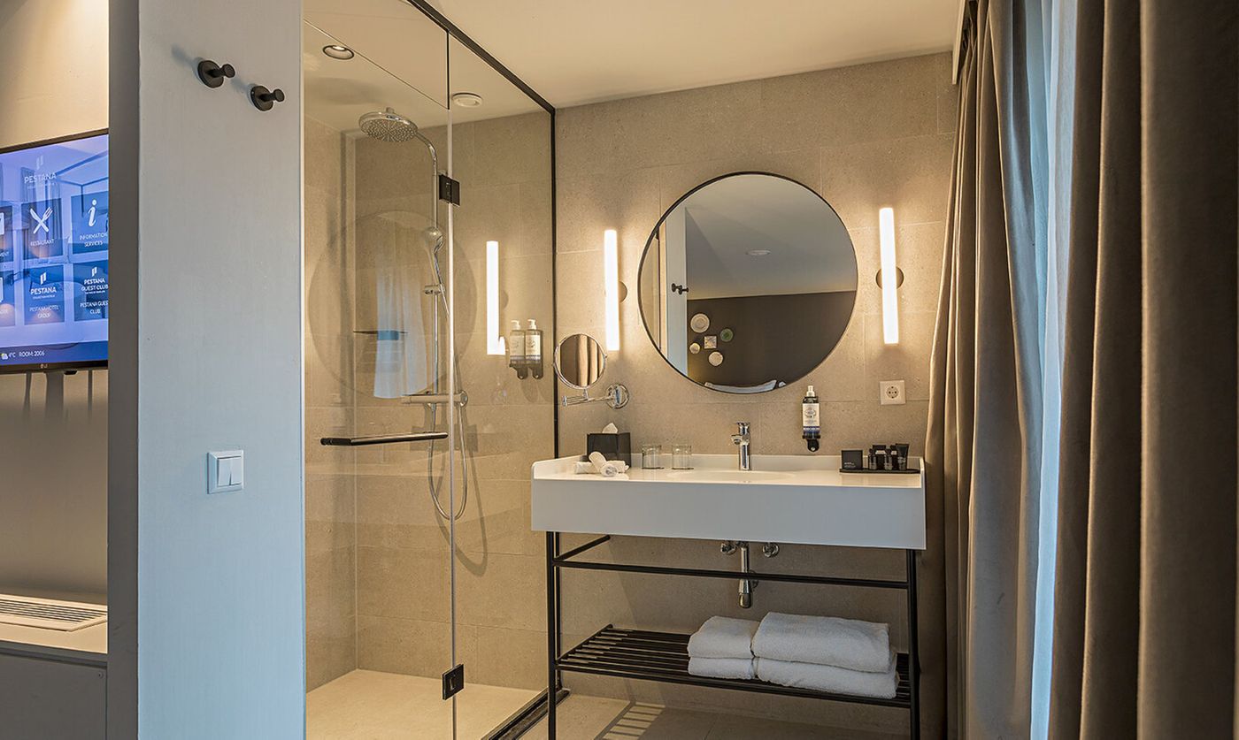 Pestana-Amsterdam-Riverside-Room-49