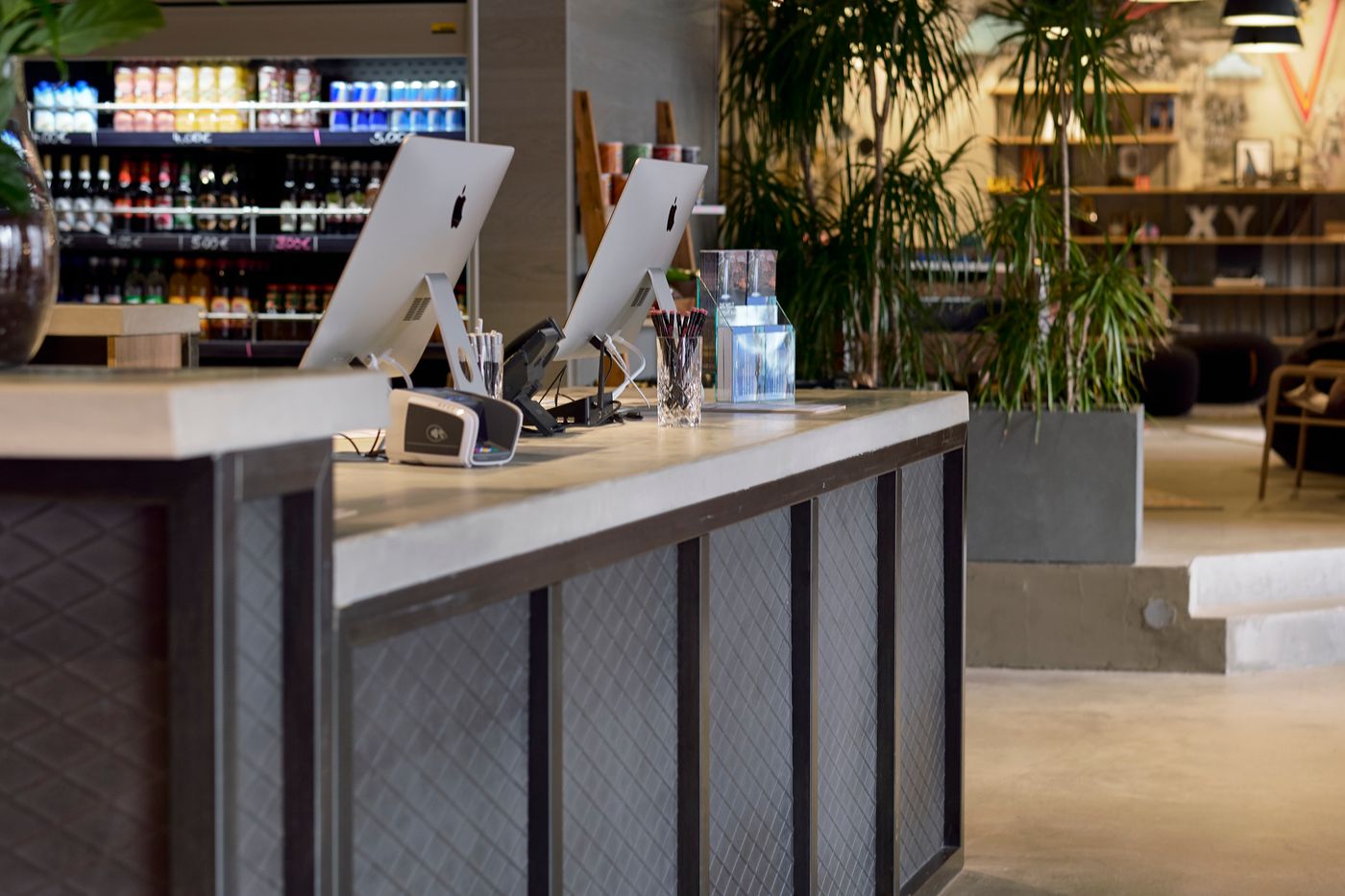 Moxy-Berlin-Humboldthain-Park-Lobby-23