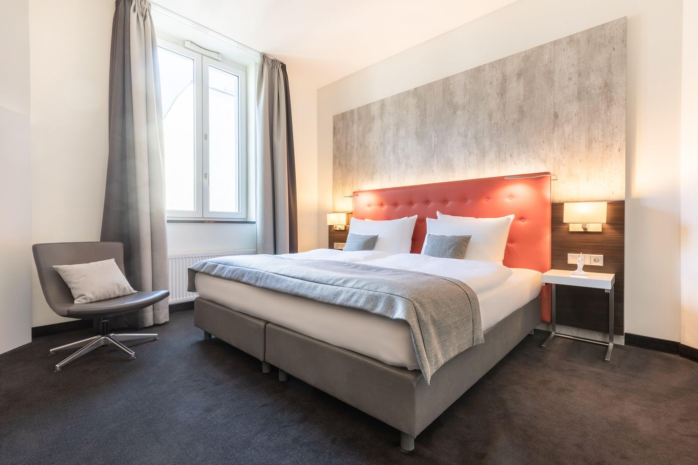 Select-Hotel-Berlin-The-Wall-Room-19