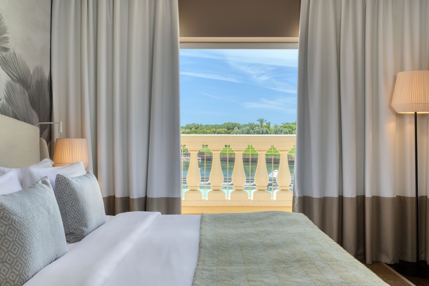 Domes-Lake-Algarve-Room-40