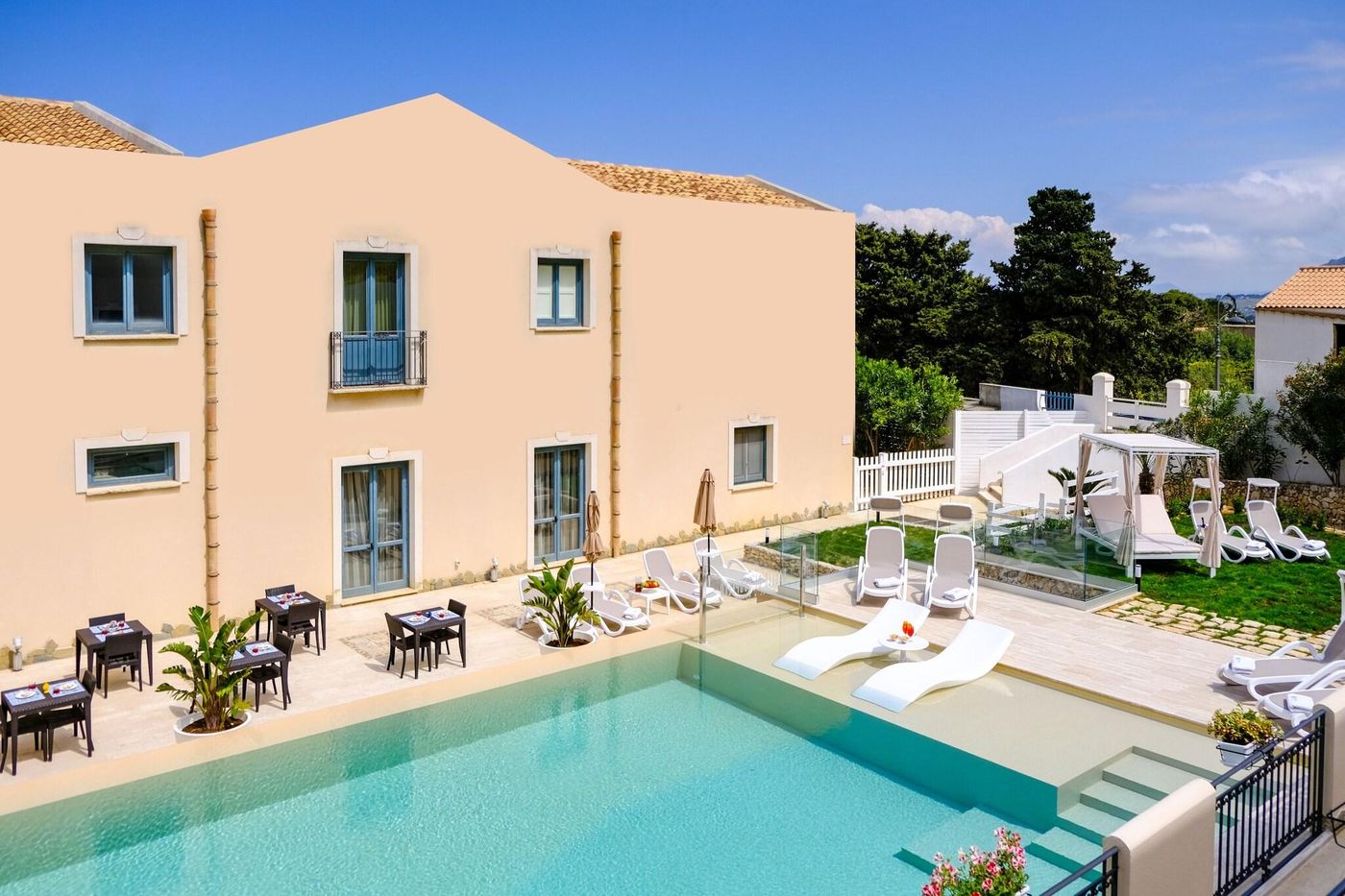 Hotel-Baglio-Di-Scopello-Pool-3